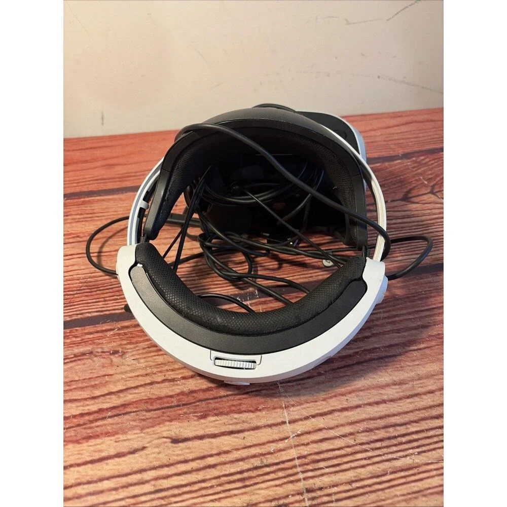 Sony PlayStation VR PSVR PS4 White Virtual Reality Headset Only